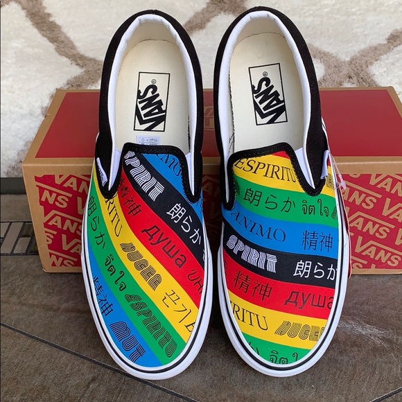 Vans Shoes - ••VANS CLASSIC SLIP-ON VANS SPIRIT MULTI/TRWHT WMN